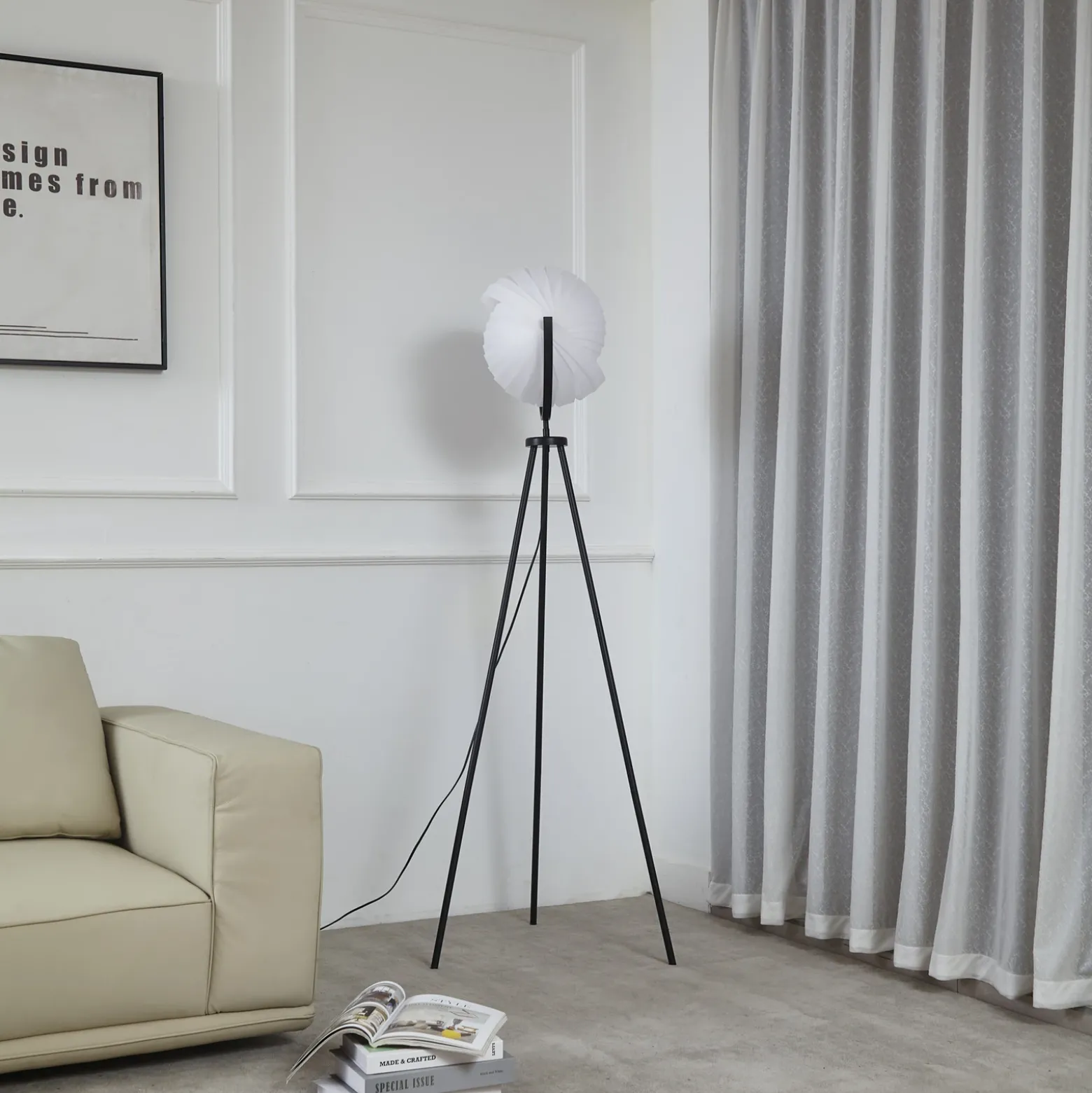 Lucande Lámpara de pie Helva, 150 cm, blanco/negro, giratoria