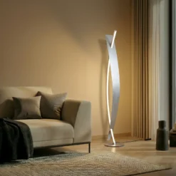 Lucande Lámpara de pie LED Marija, plateada, atenuable, 140 cm
