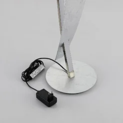 Lucande Lámpara de pie LED Marija, plateada, atenuable, 140 cm