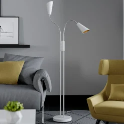 Lucande Lámpara de pie Medira, blanca, 2 luces, ajustable, GU10