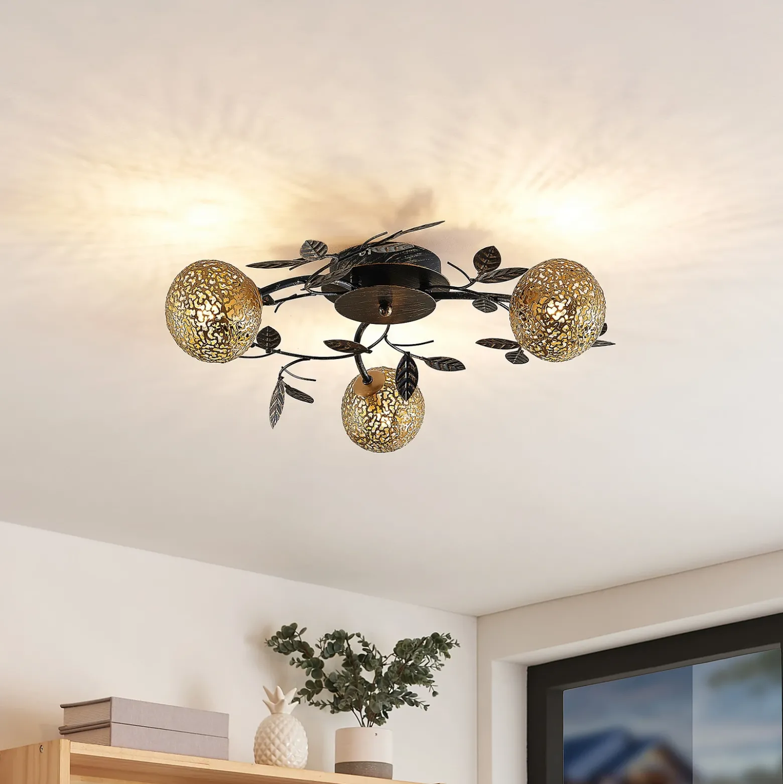 Lucande lámpara de techo Evory, Ø 53 cm, 3 luces, negro/oro, G9