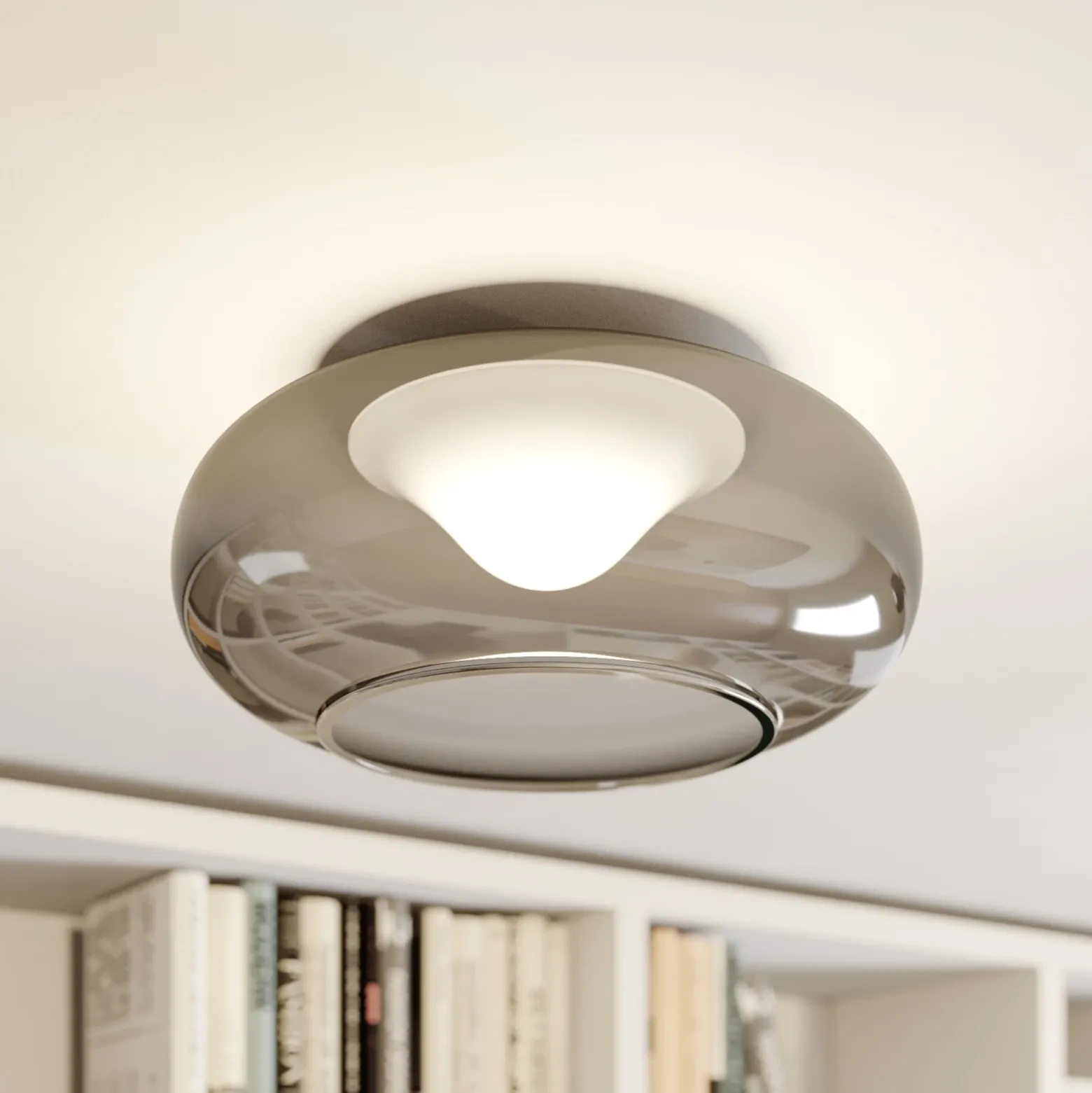 Lucande Lámpara LED de techo Mijo, Ø 43 cm, gris humo, cristal