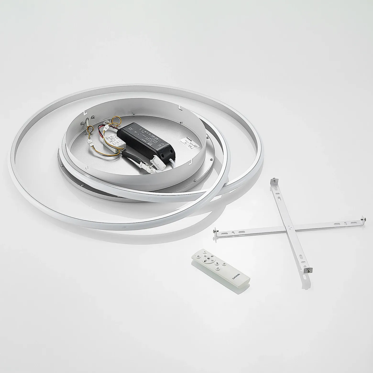 Lucande Lámpara LED de techo Noud, 65 cm, plata, metal, CCT