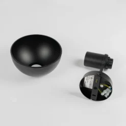 Lucande Mostrid aplique de hierro negro