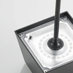 Lucande Patini lámpara de mesa LED exterior, negro
