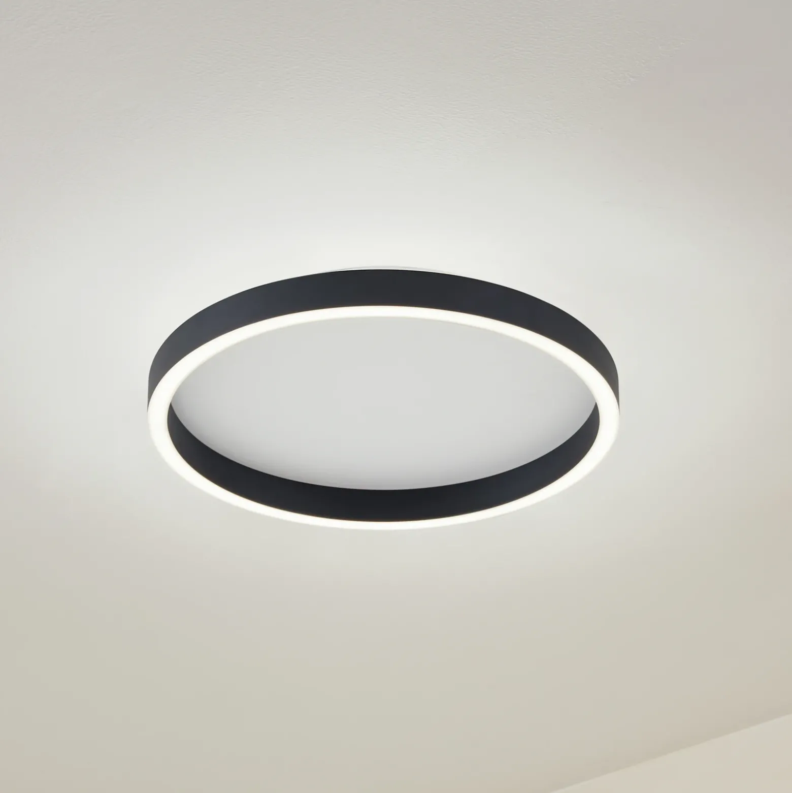 Lucande plafón LED Rotundo, Ø 40 cm, negro, atenuable