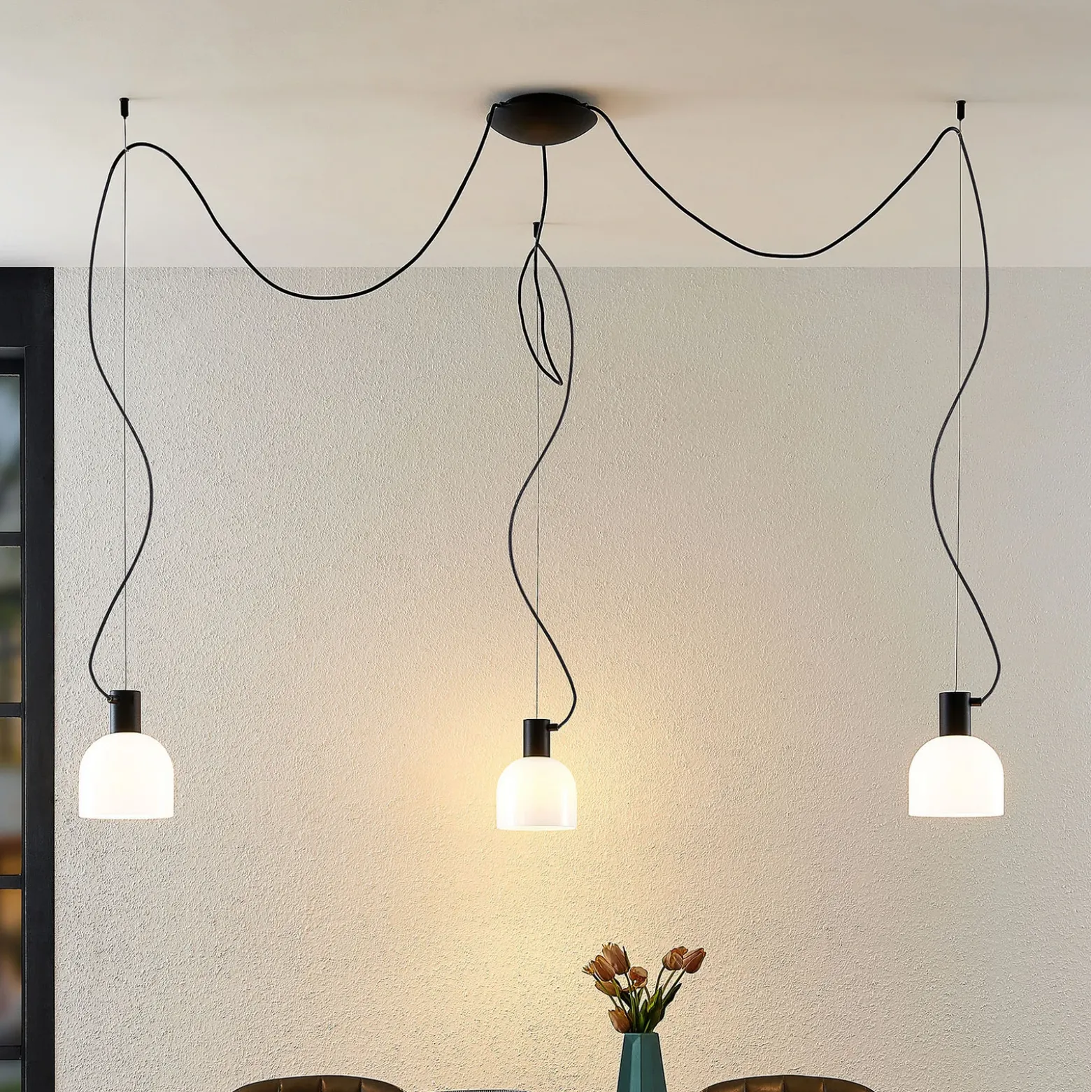Lucande Serina lámpara colgante, 3 luces, blanco