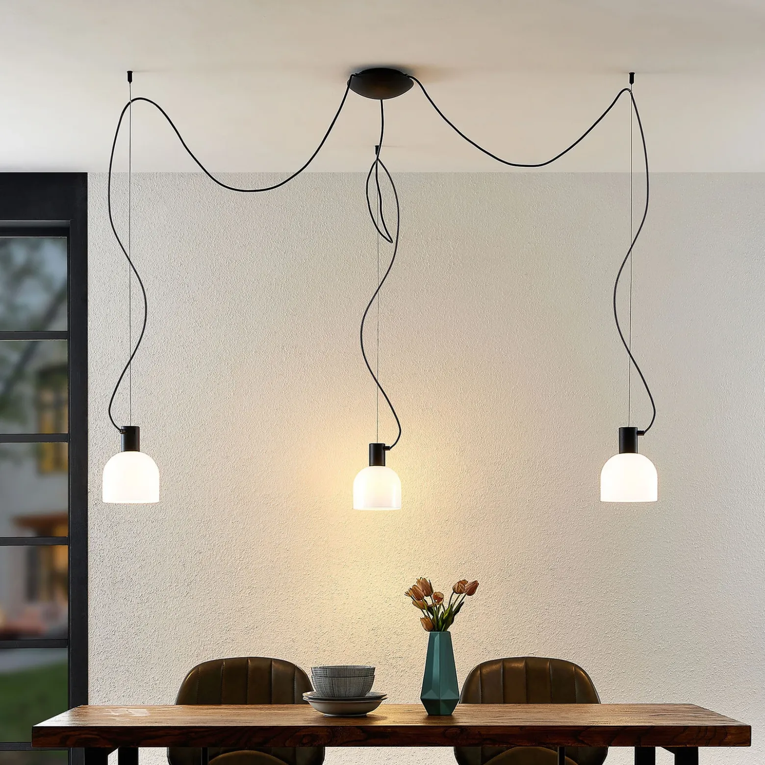 Lucande Serina lámpara colgante, 3 luces, blanco