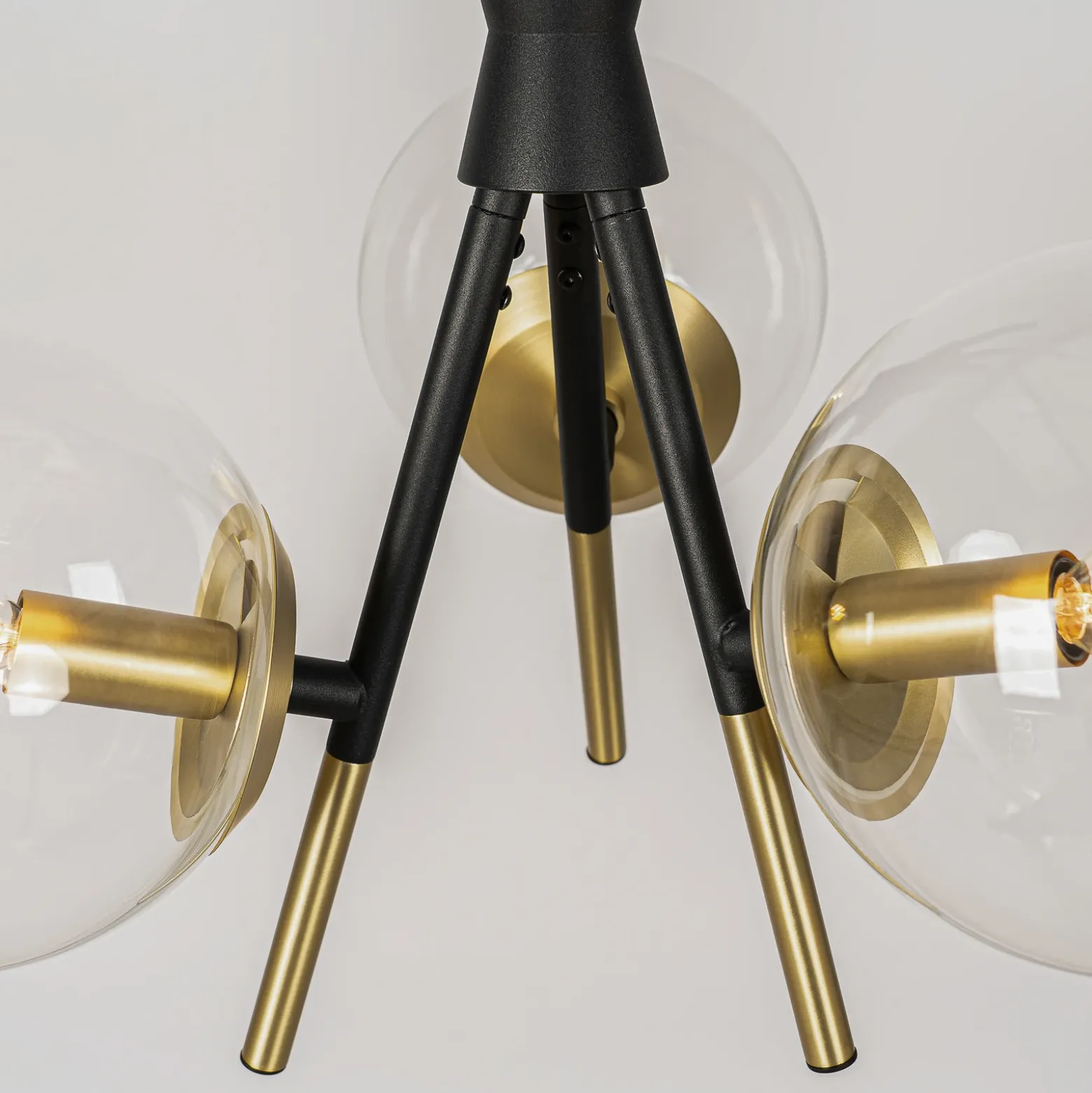 Lucande Sotiana lámpara colgante, 3 luces, redonda, latón