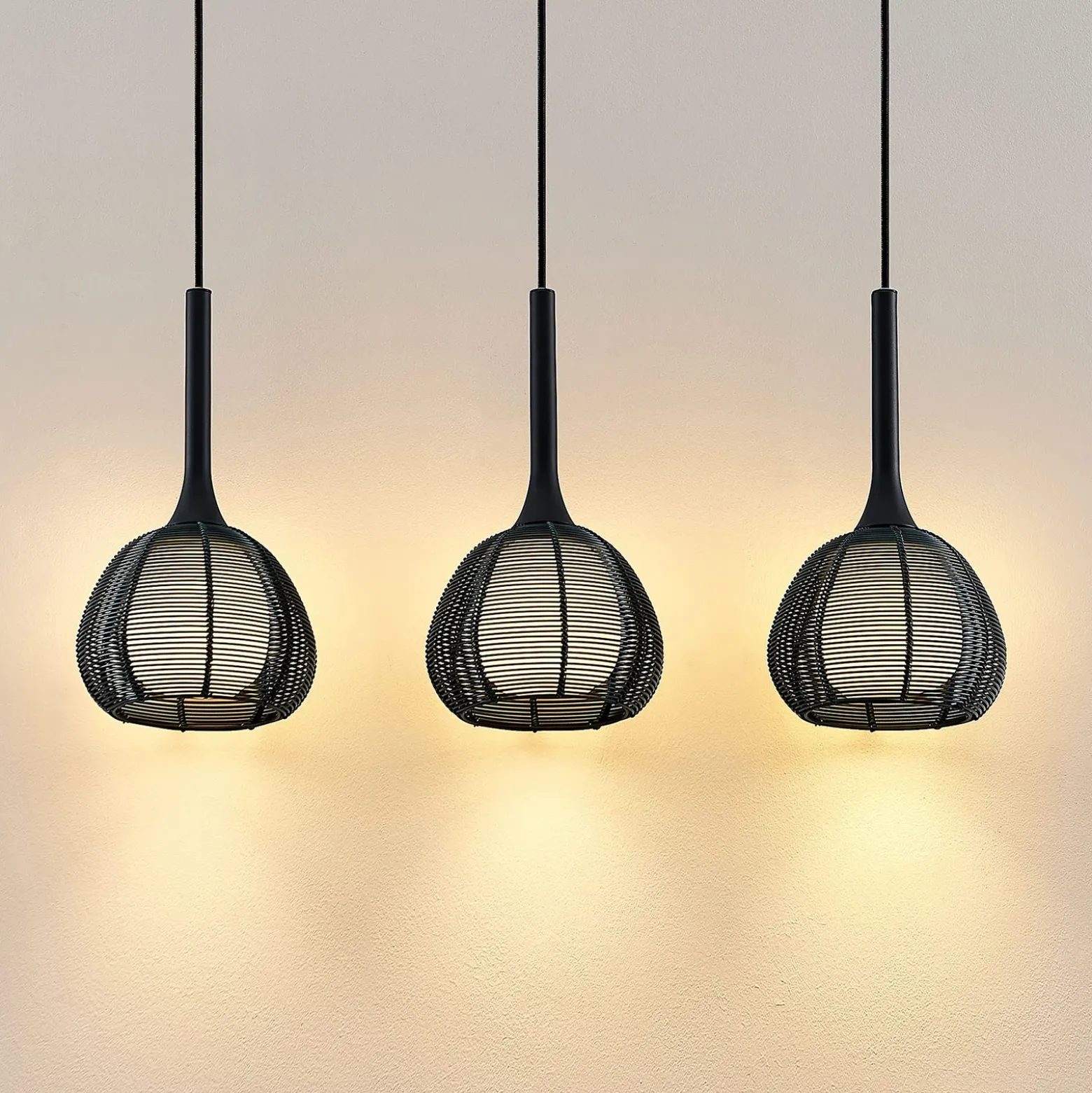 Lucande Tetira colgante, 3 luces, largo, negro