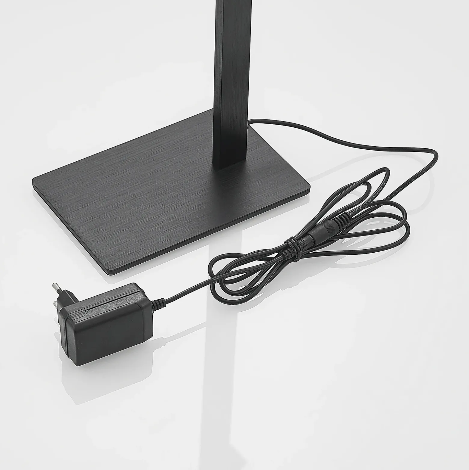Lucande Wasko lámpara de mesa LED