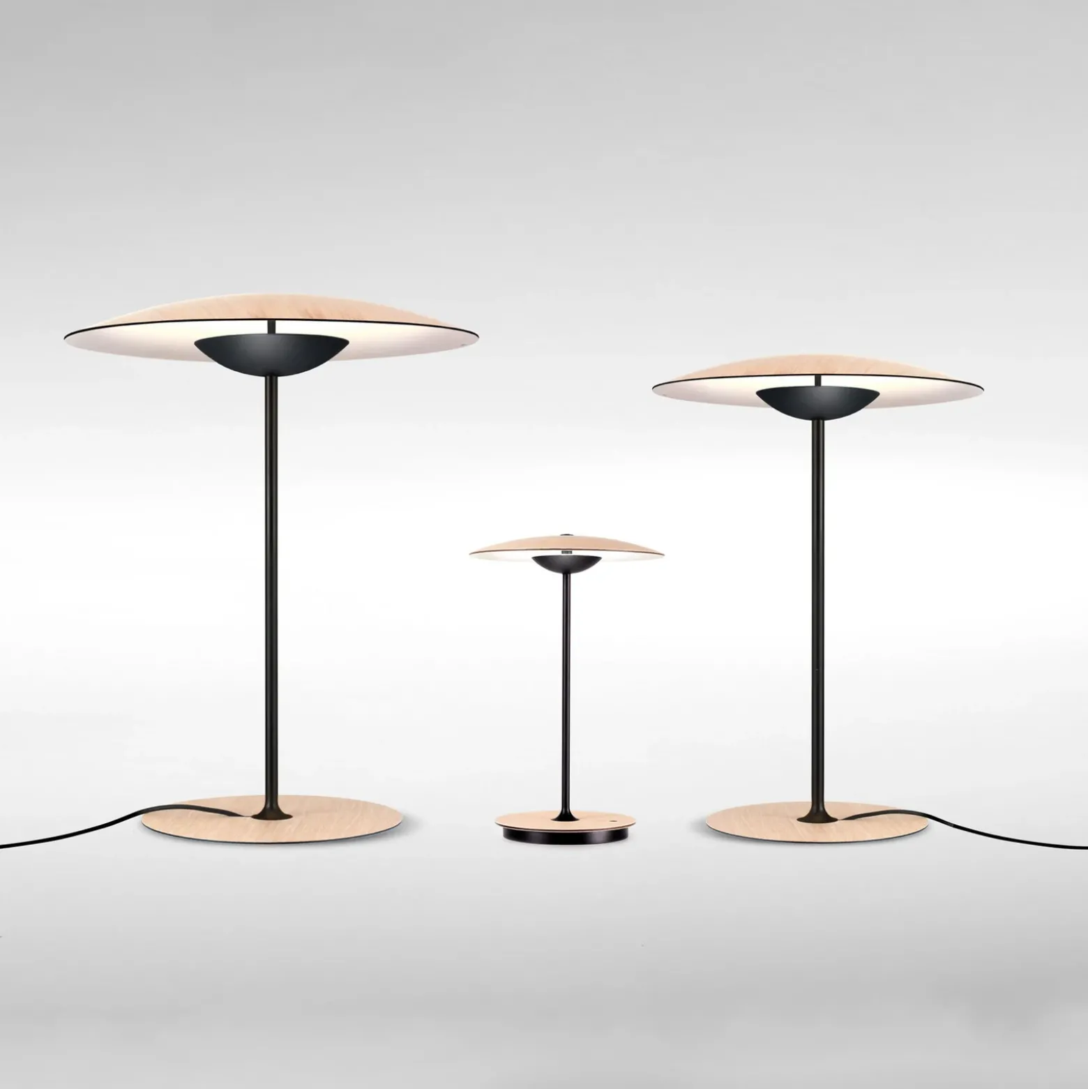 MARSET Ginger S Lámpara de mesa LED Ø32cm roble/blanco