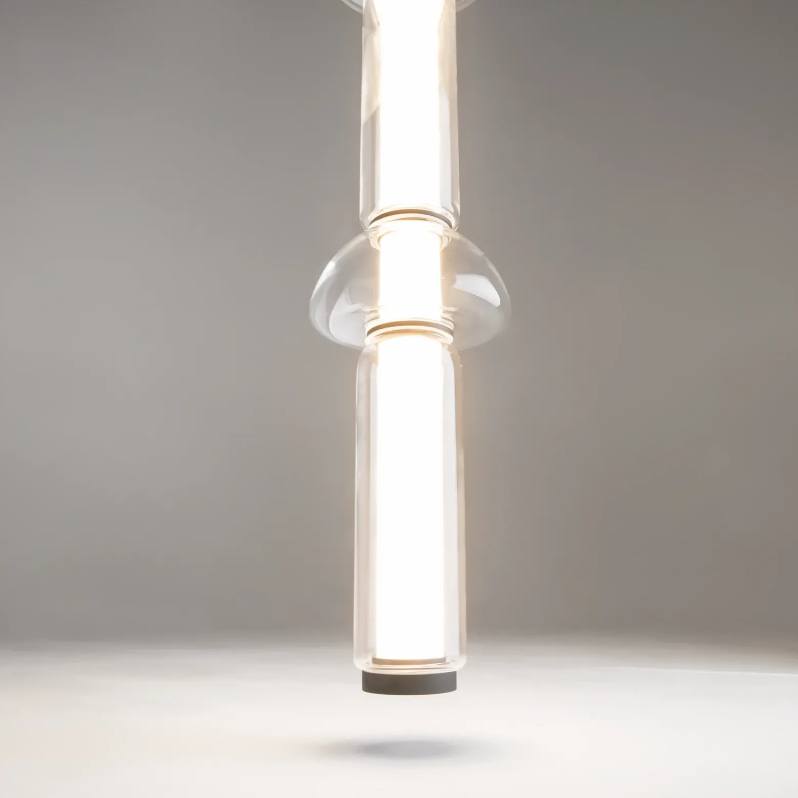 Maytoni Cosmo lámpara colgante LED, negro, longitud 98 cm, cristal