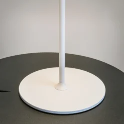 Maytoni Lámpara de mesa LED recargable AI Collaboration, aluminio, blanco