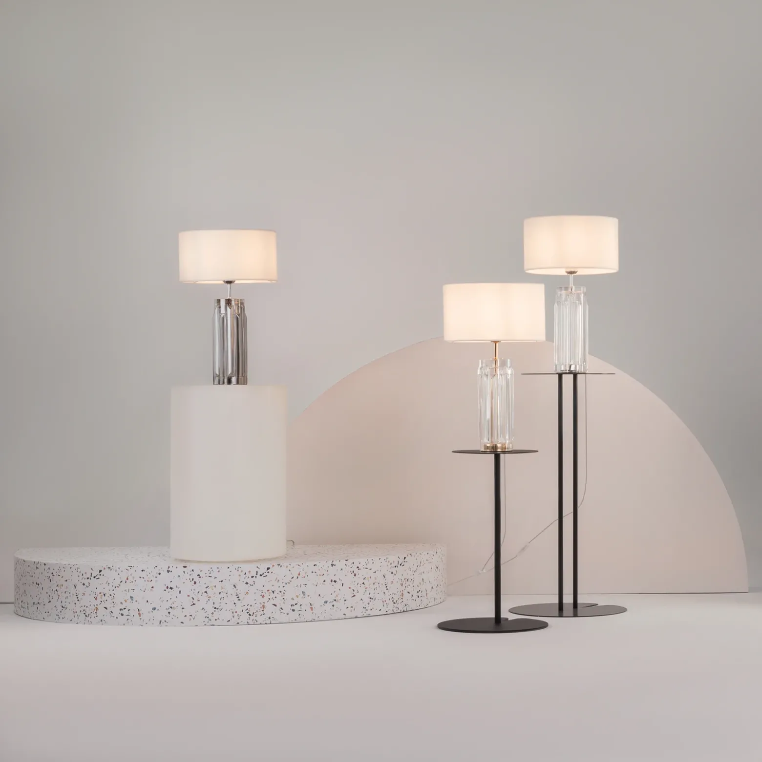 Maytoni Muse lámpara de mesa, blanco, altura 53 cm, textil/vidrio