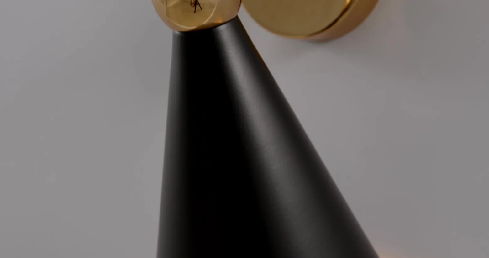 Maytoni Vesper aplique 2 luces negro/oro