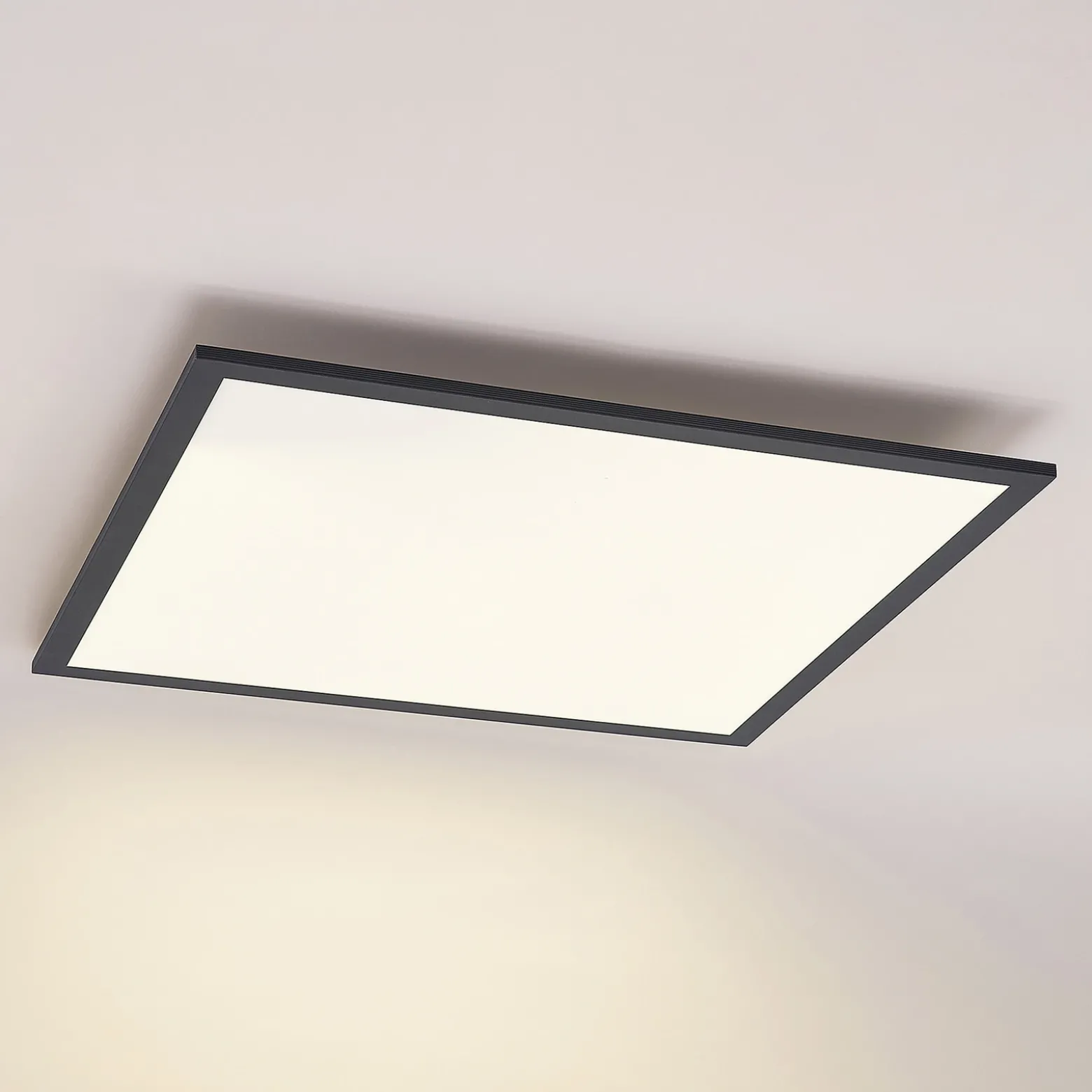 Panel LED Lindby Nelios, 62 x 62 cm, 4.000 K, negro, metal