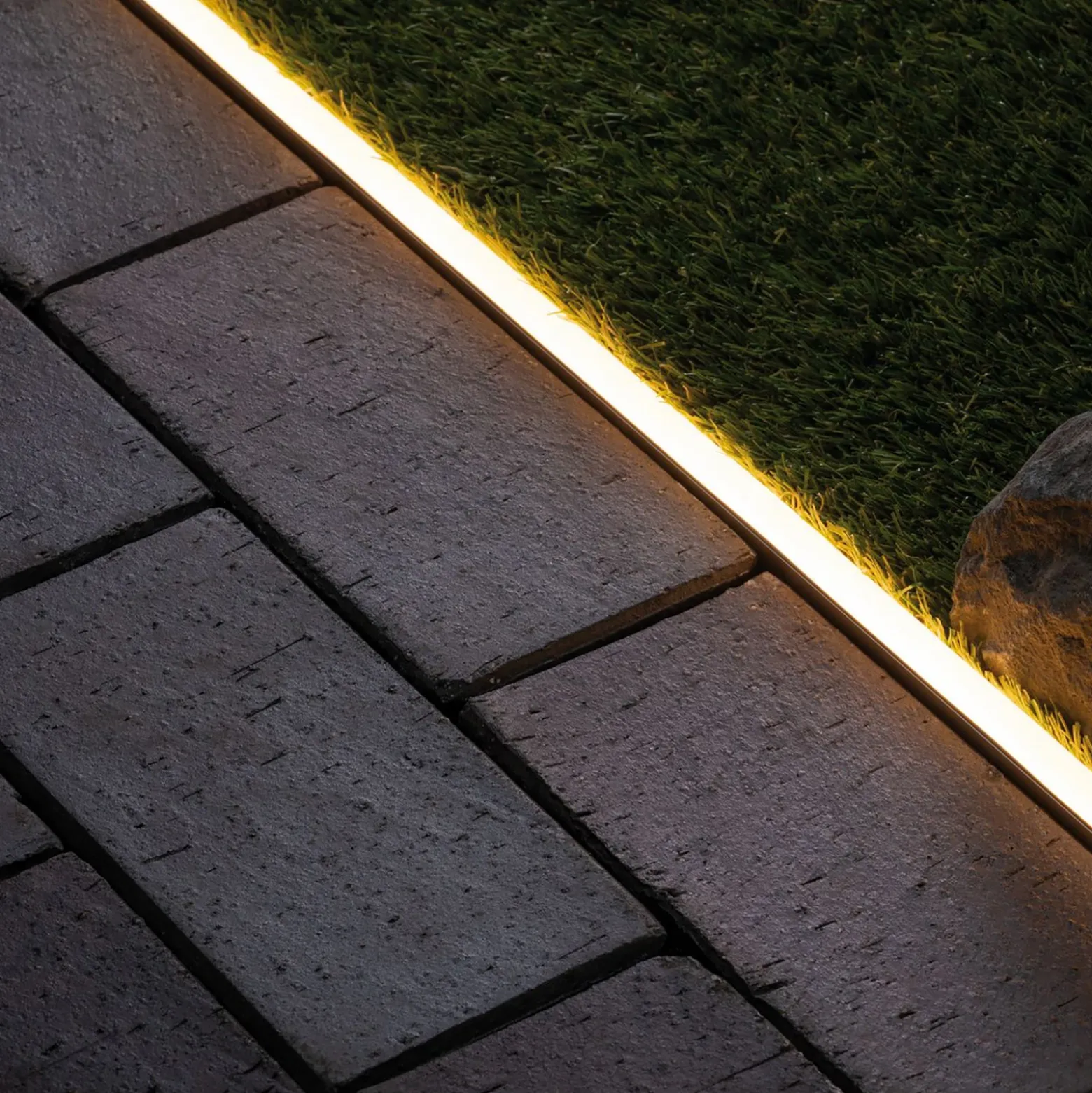 Paulmann Plug & Shine Tira LED lisa 3.000K 2 m