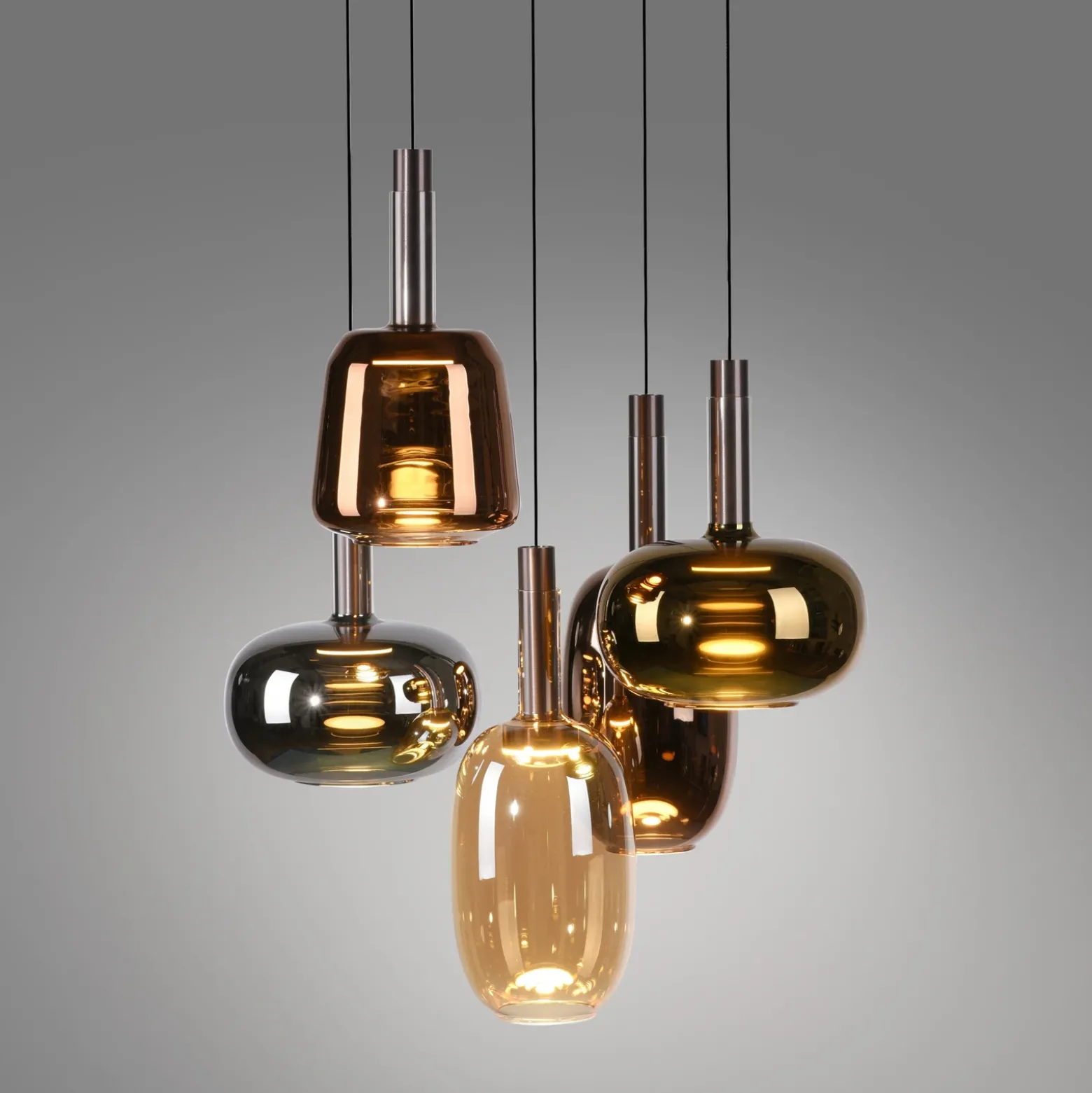 Paul Neuhaus Lámpara colgante LED Irides, Ø 55 cm, coloreada, cristal