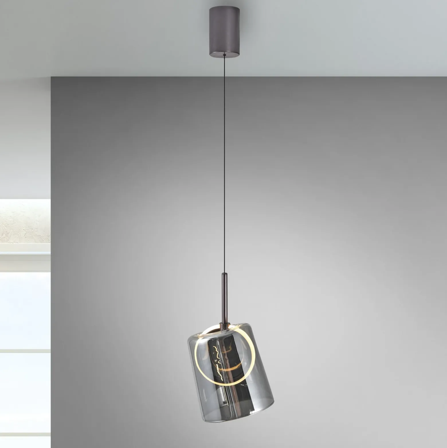 Paul Neuhaus lámpara colgante LED Zula, gris humo, Ø 15 cm, cristal