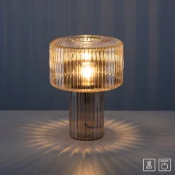 Paul Neuhaus Lámpara de mesa Fungus, ámbar, cristal, 34 cm
