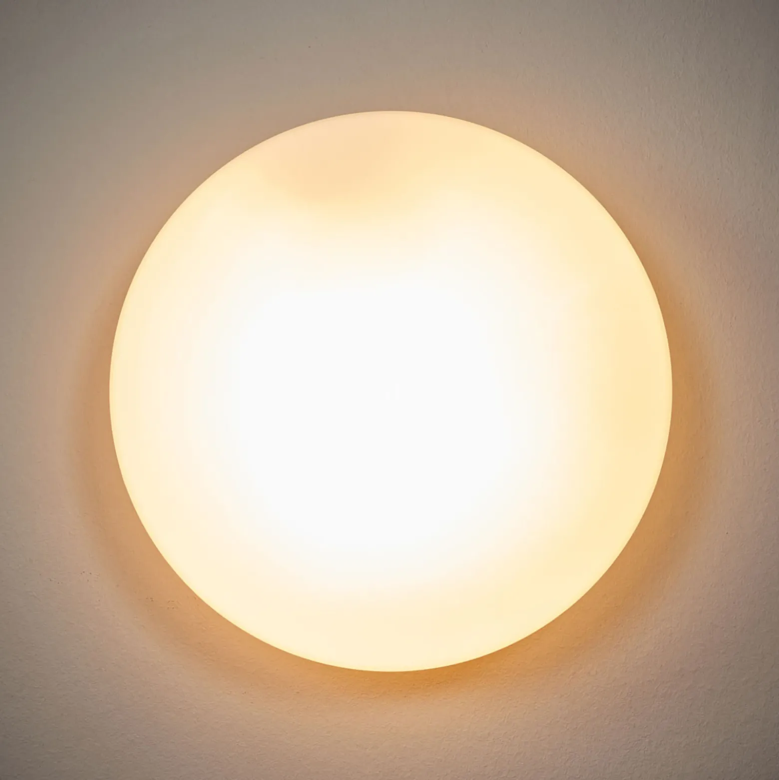 Plafón Alba de cristal opalino, Ø 25 cm