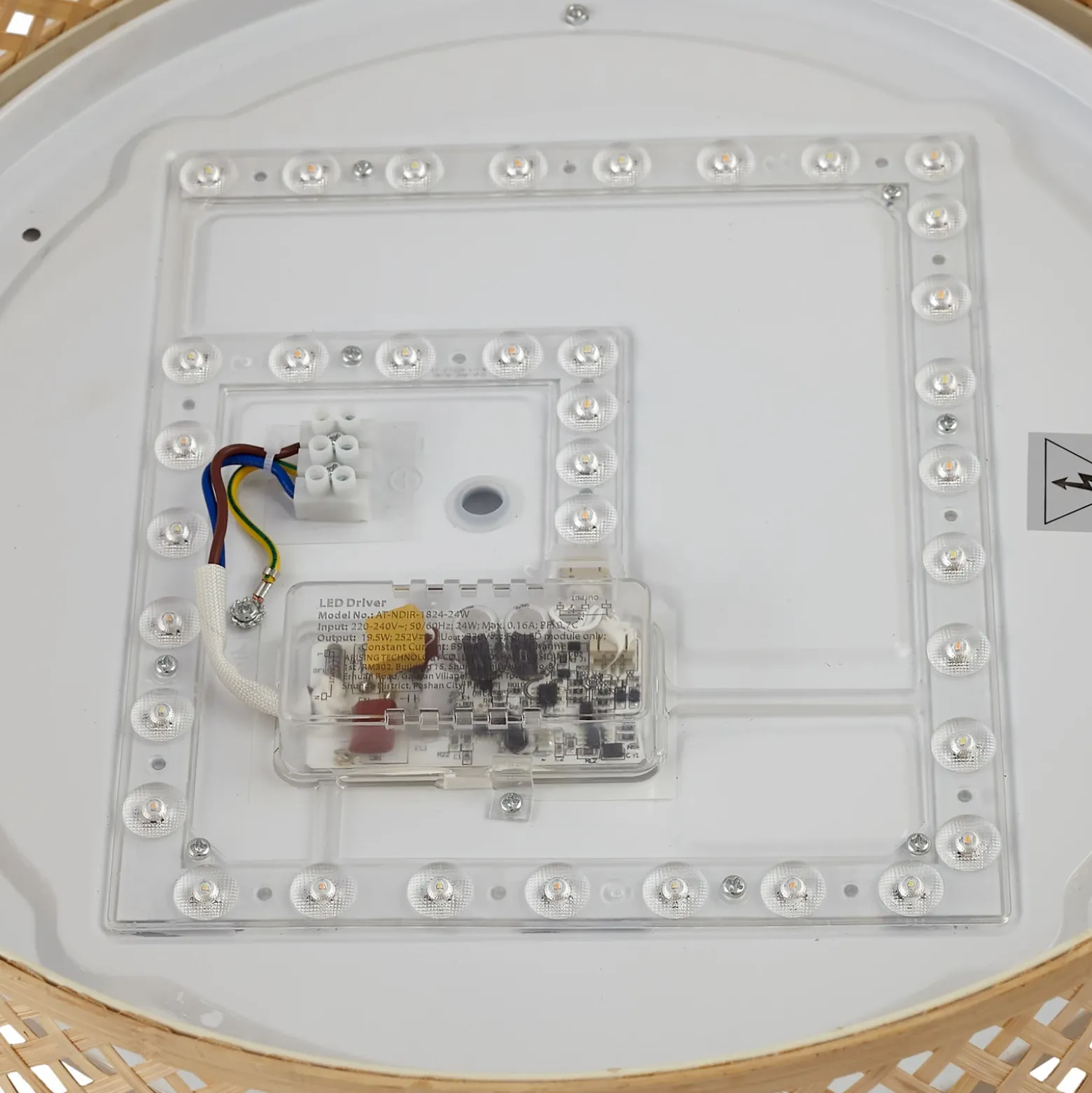 Plafón LED Lindby Eilif, bambú, Ø 40 cm