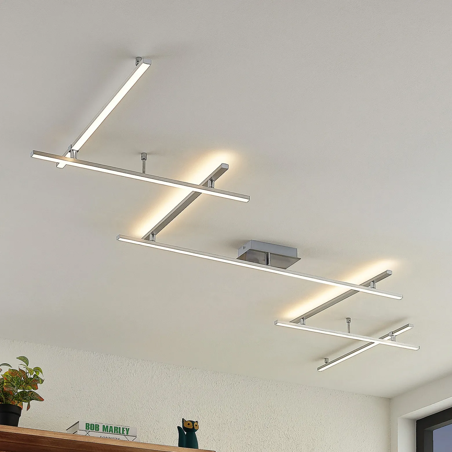 Plafón LED Lindby Kerem, 345 cm, color níquel, metal