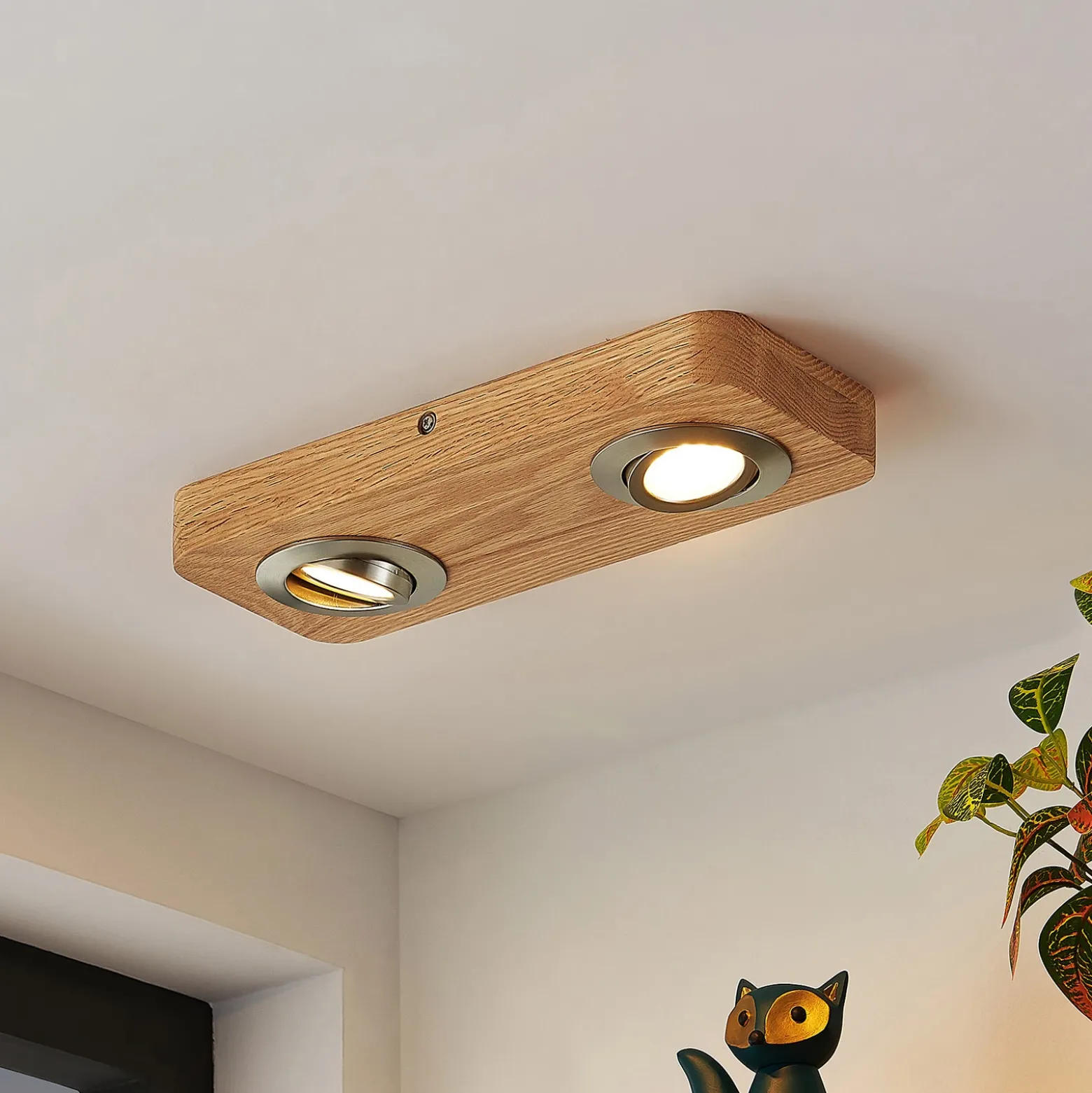 Plafón LED Lindby Mikari, 30 cm, madera, orientable