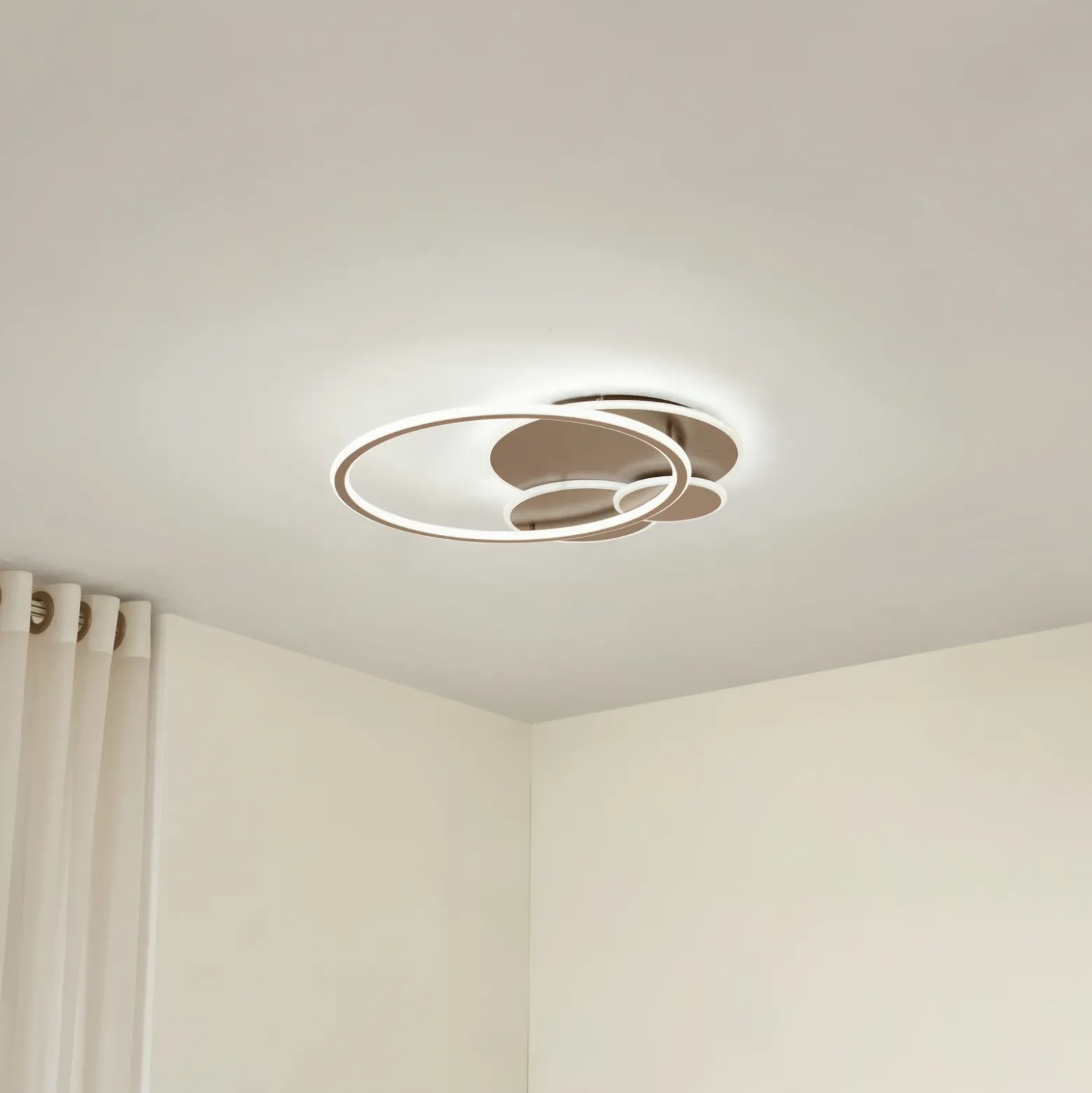 plafón LED Lucande Circulo, marrón café, CCT, atenuable