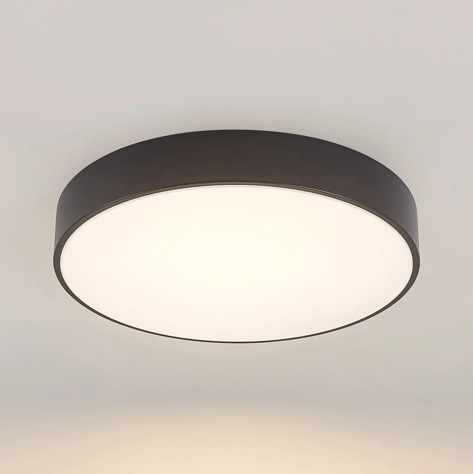 Plafón LED Milada de Lindby, negra, CCT, control remoto