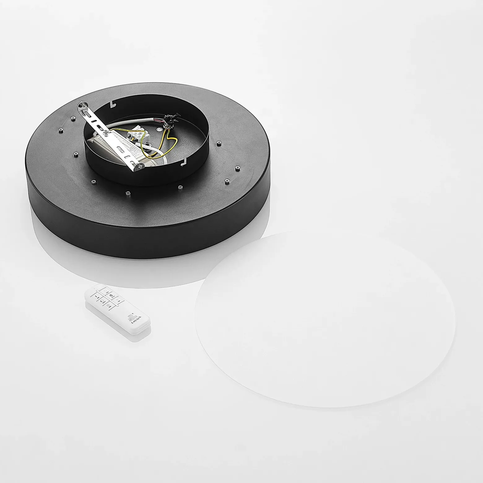 Plafón LED Milada de Lindby, negra, CCT, control remoto