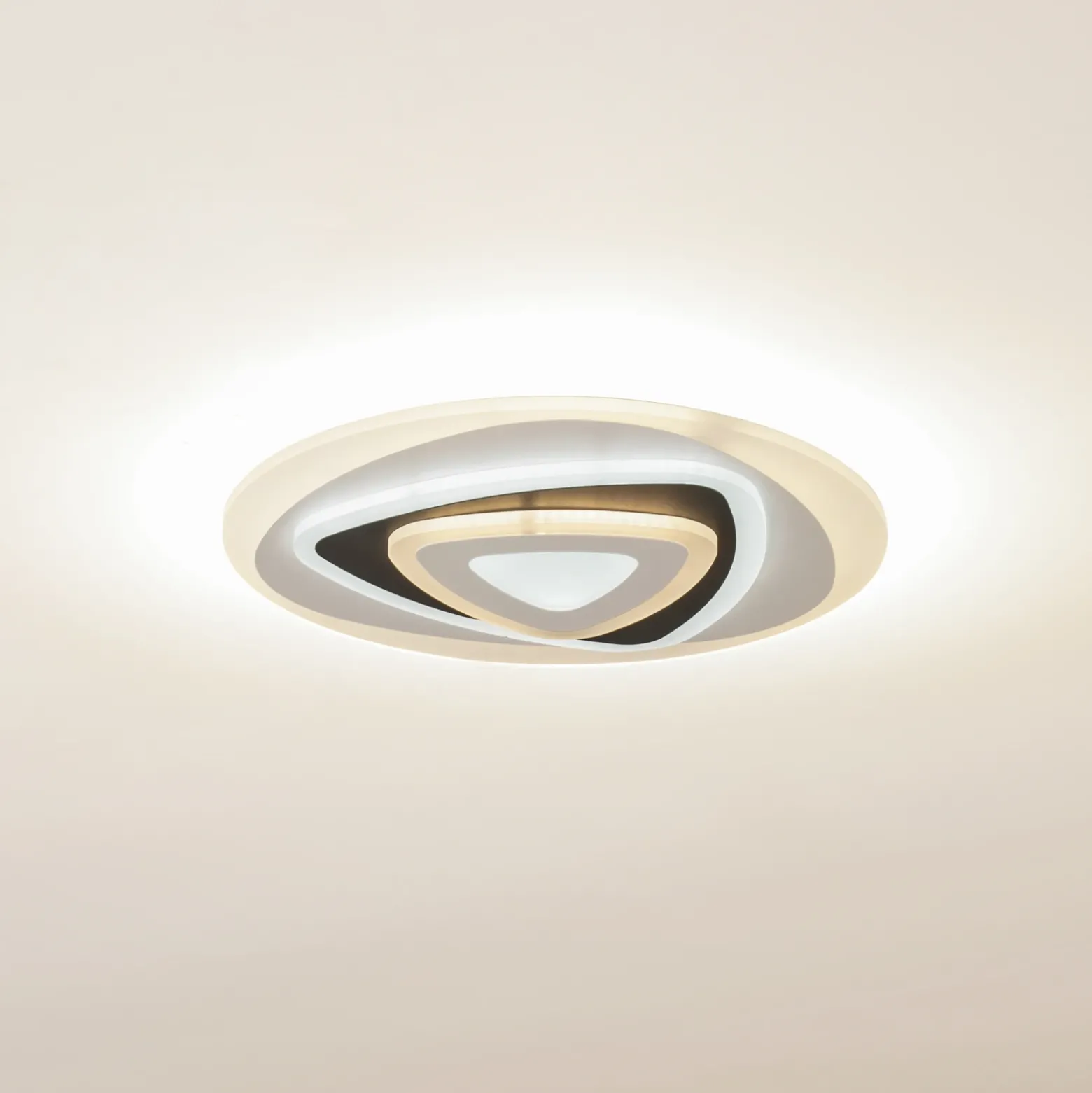 Plafón LED Rebeka de Lindby, Ø 50 cm, CCT, control remoto