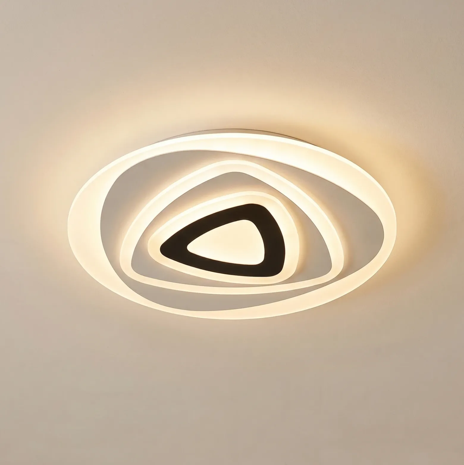 Plafón LED Rebeka de Lindby, Ø 70 cm, CCT, control remoto