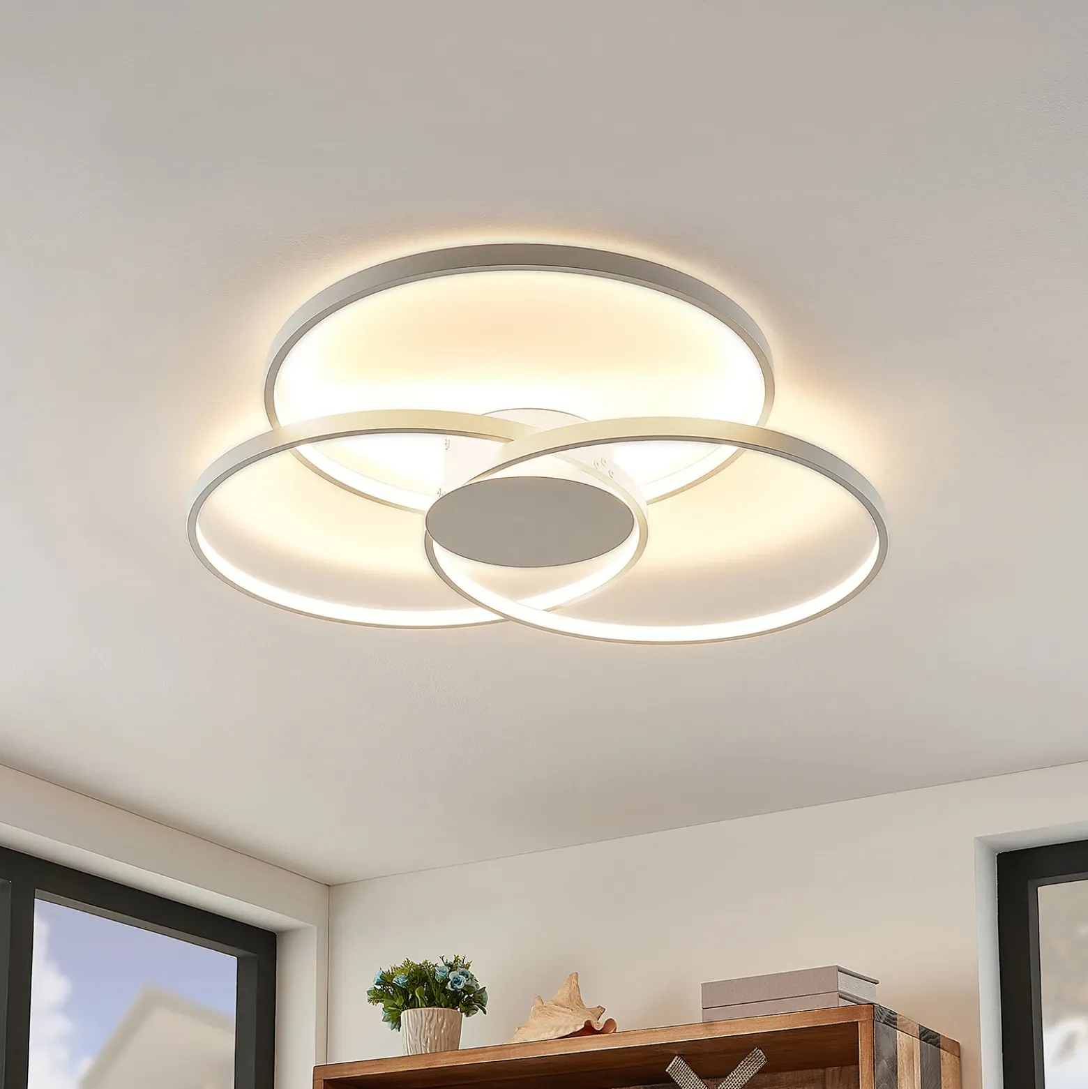 Plafón LED Riley de Lindby, blanco, metal, 80 cm, atenuable