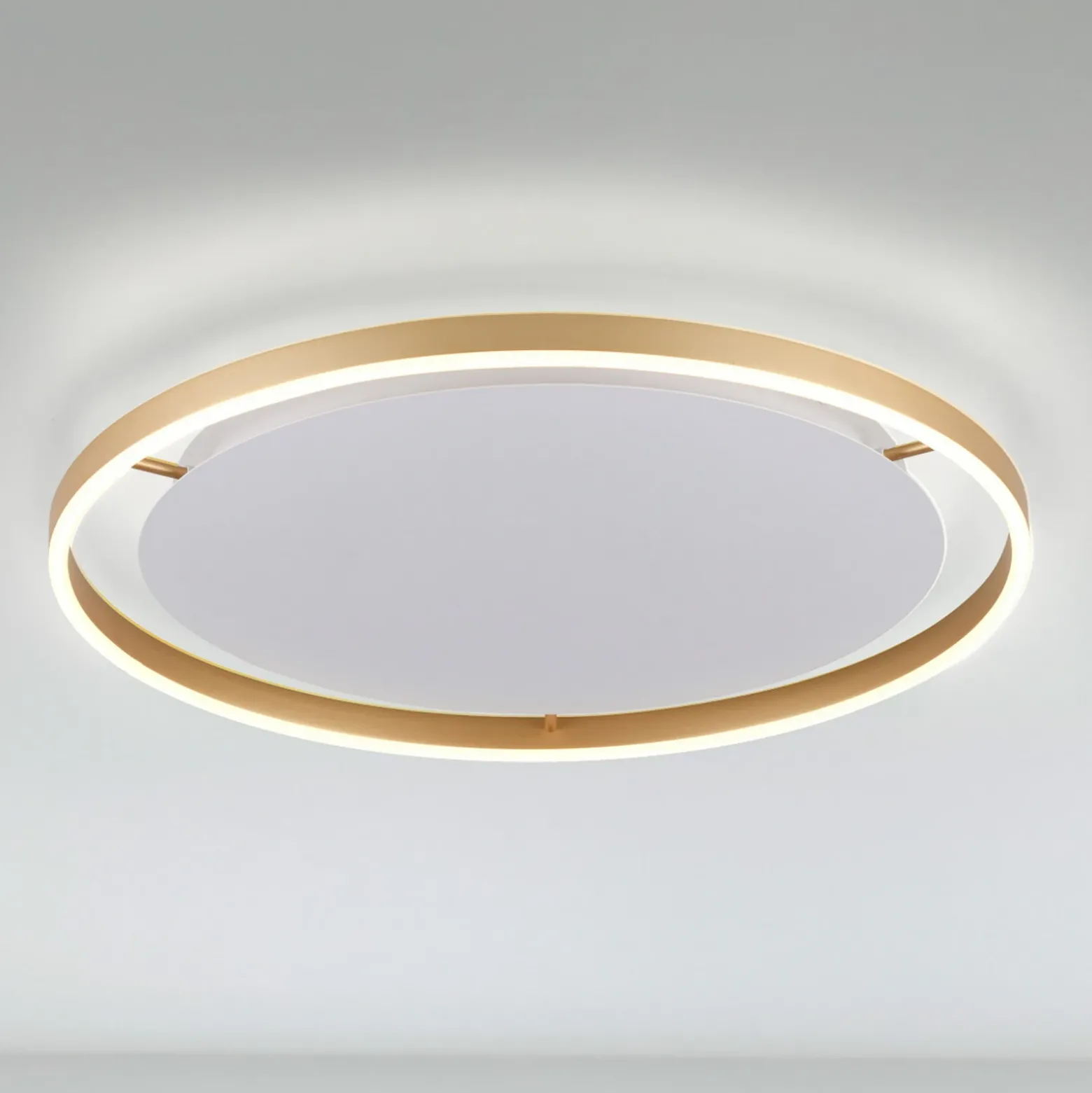 Plafón LED Ritus, Ø 58,5cm, latón mate