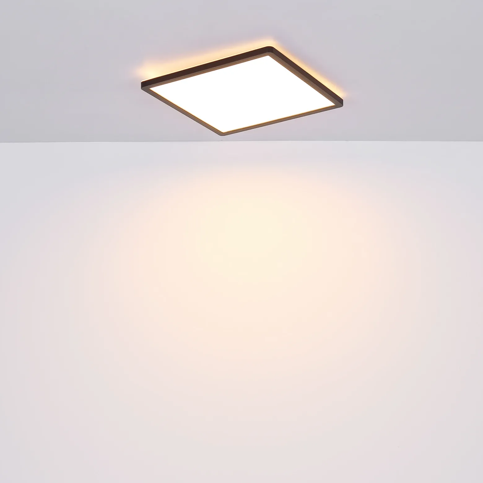 Plafón LED Sapana, angular, atenuable, negro