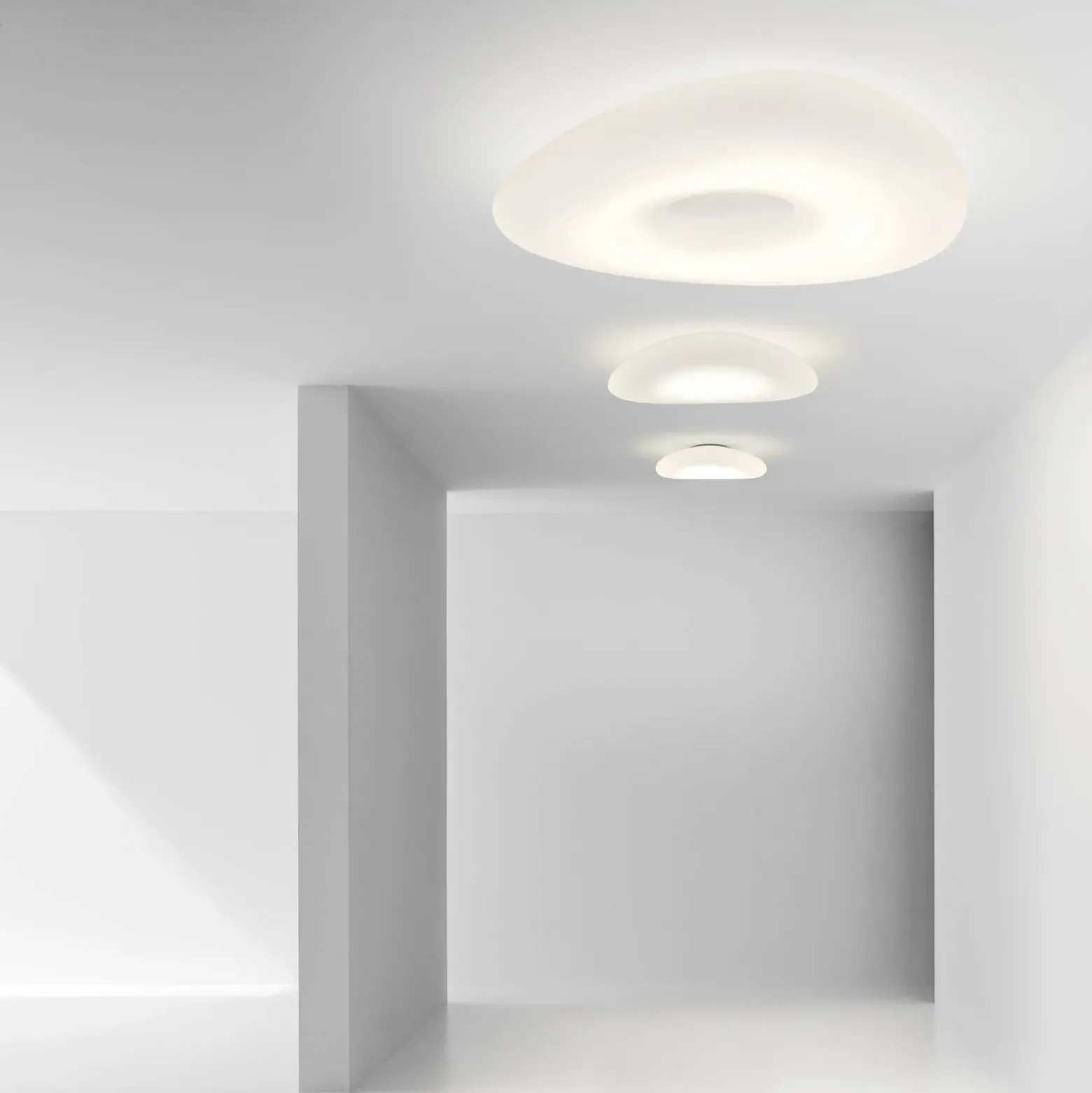 Plafón LED Stilnovo Mr. Magoo, fase, Ø52 cm