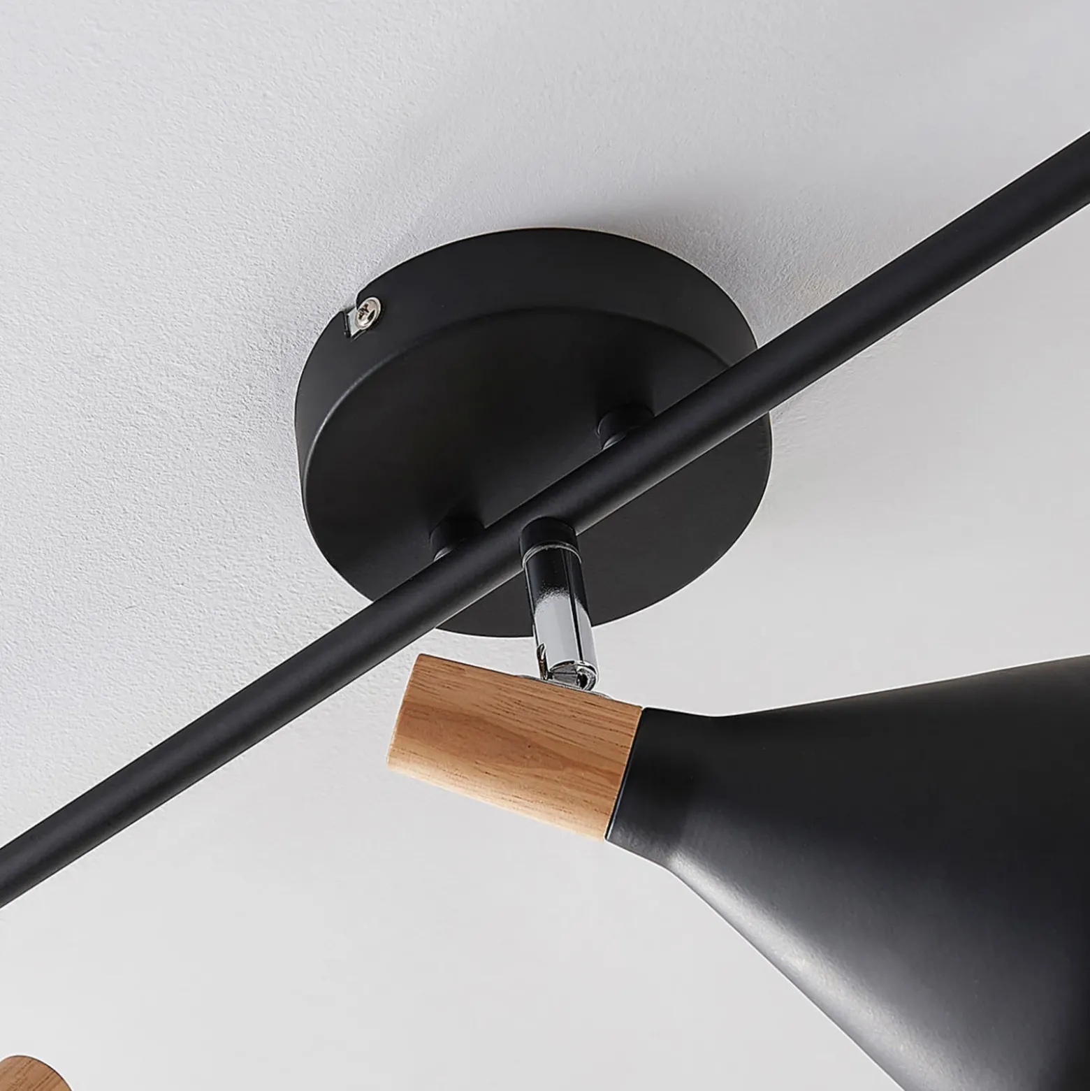 Plafón Lindby Arina, 53 cm, negro, 3 luces, E14