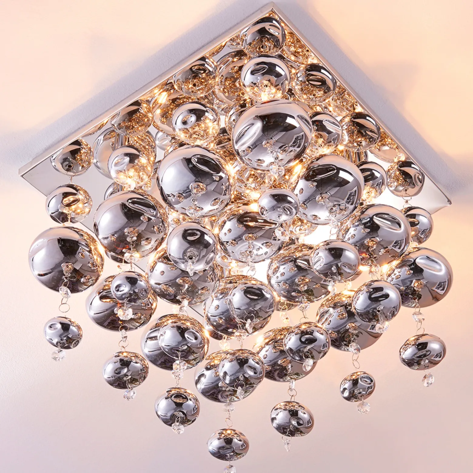 Plafón Lindby Esfera, gris humo, cristal, 4 luces, 35cm