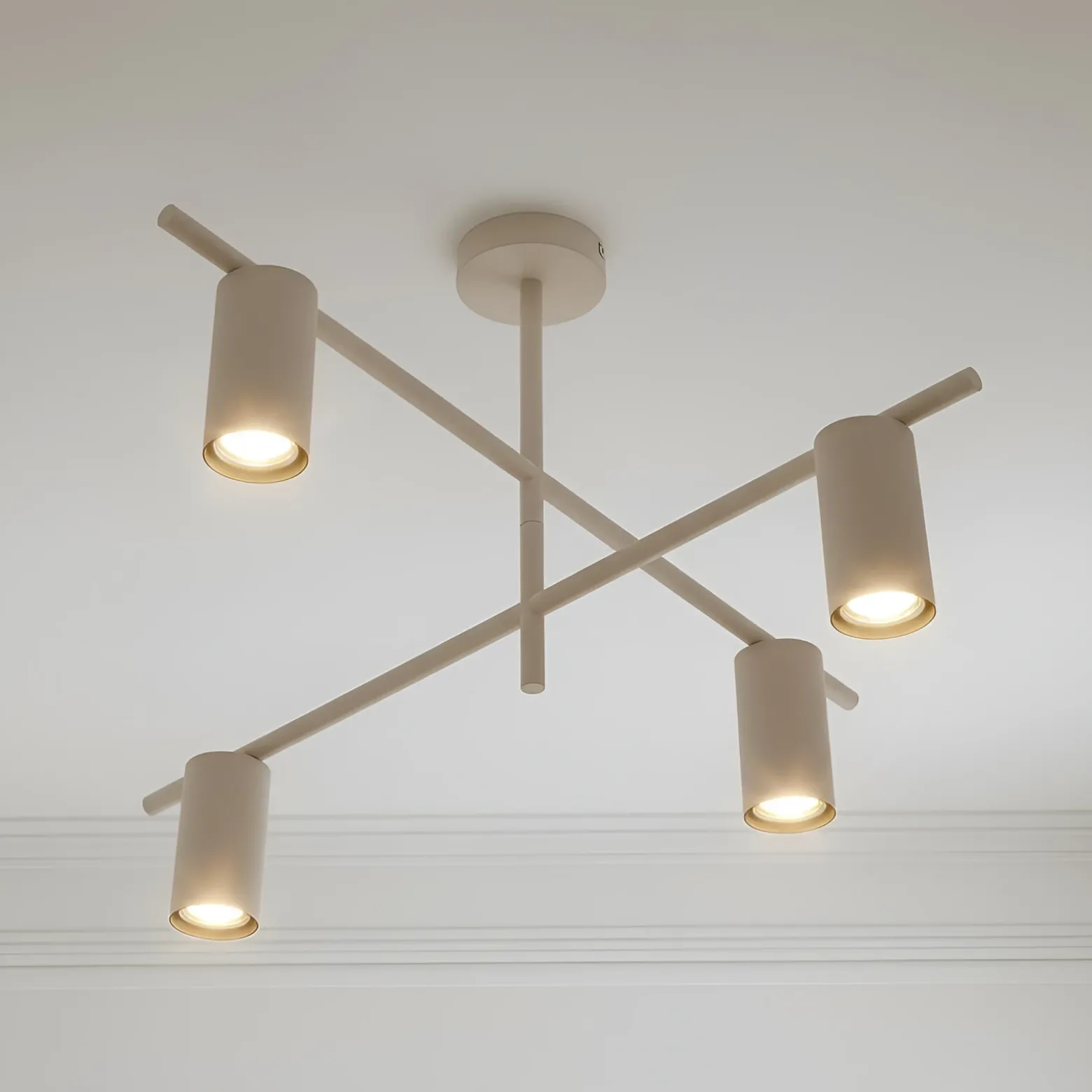 Plafón Lindby Marilou, beige, 4 luces, Ø 70 cm