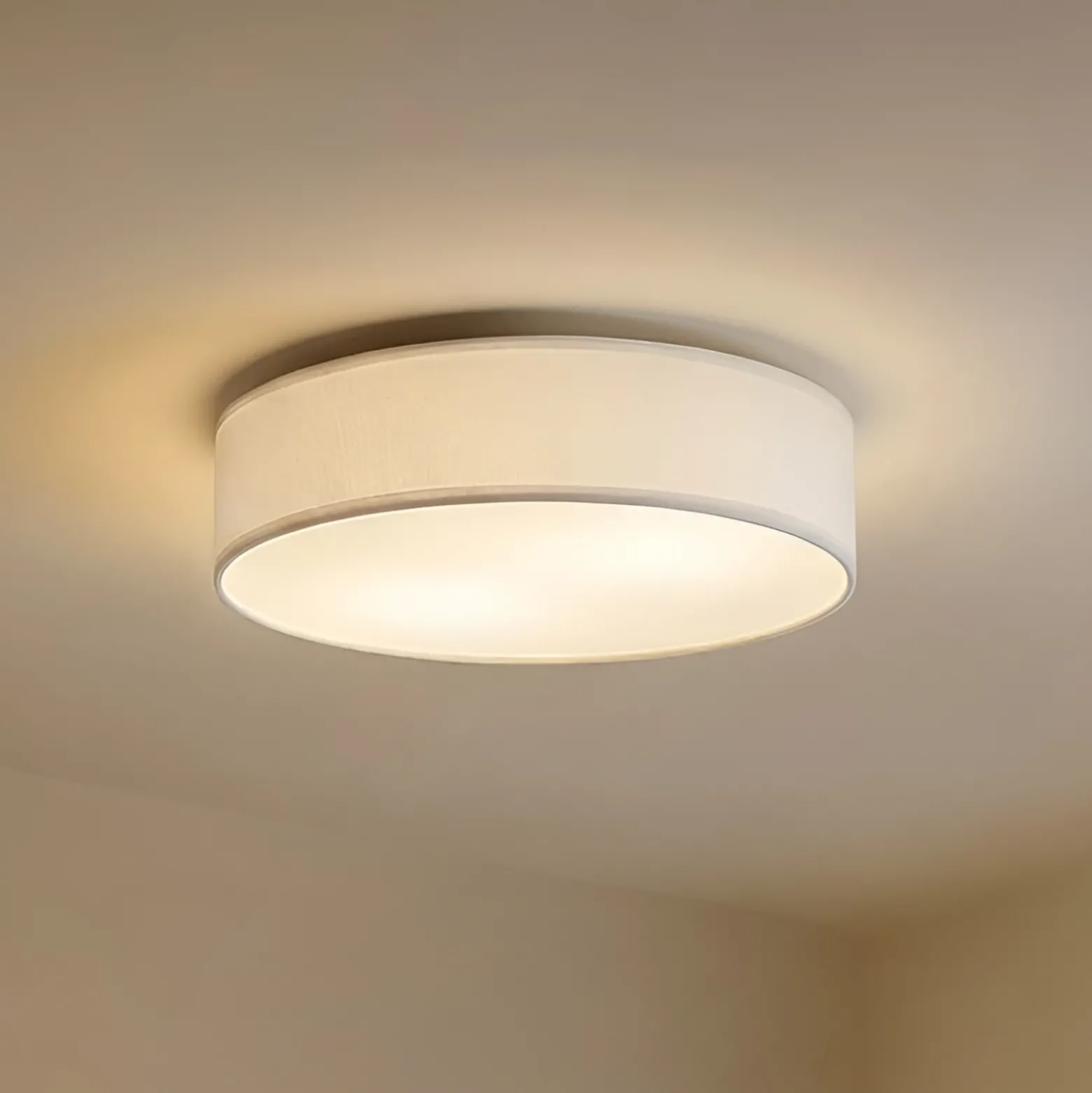 Plafón Lindby Sebatin, Ø 50 cm, blanco, tela, E27