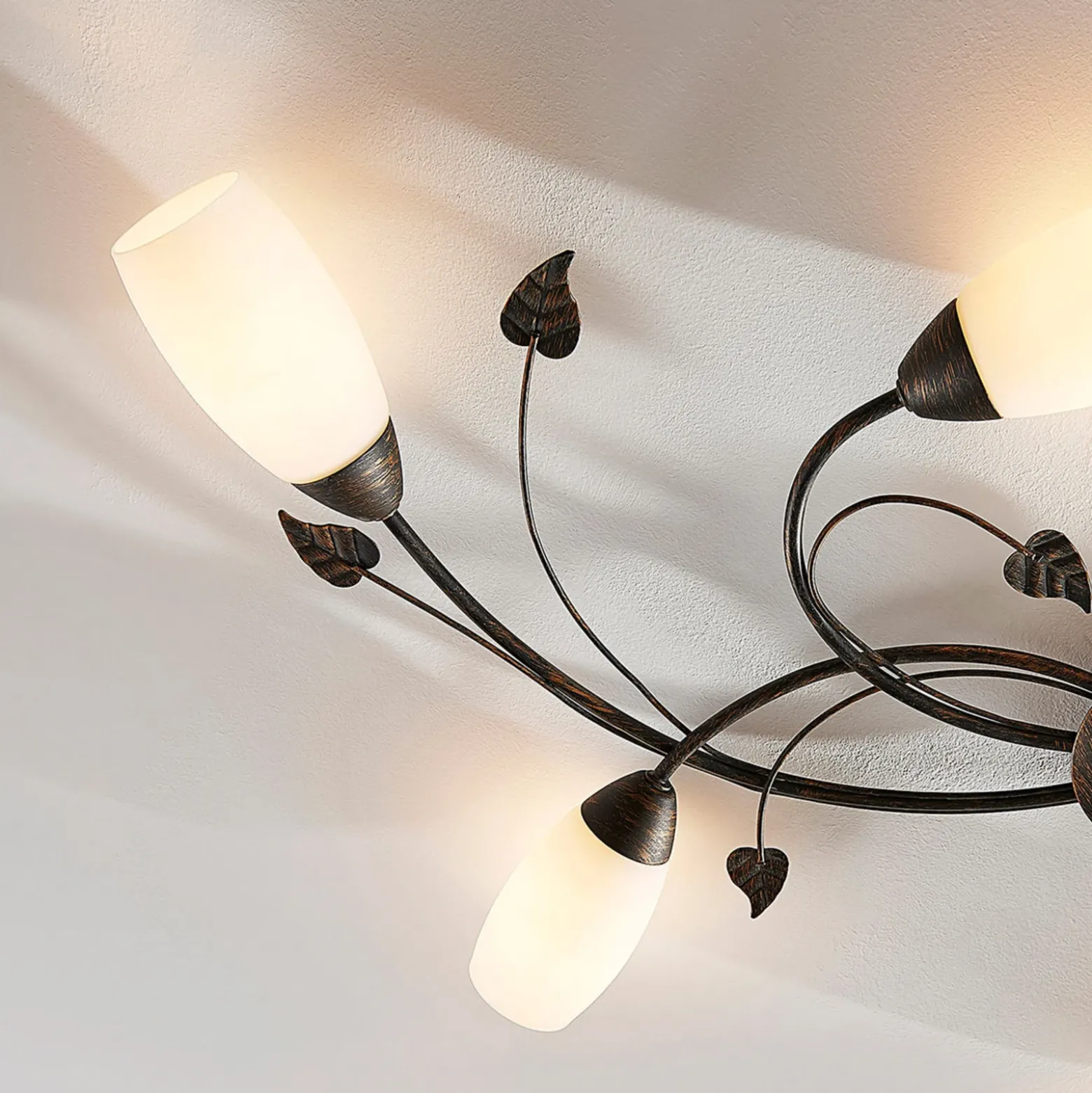 Plafón Lindby Stefania, 6 luces, negro/oro, 68cm