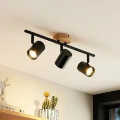 Plafón Lindby Xiomara, 3 luces, 68 cm de largo, madera