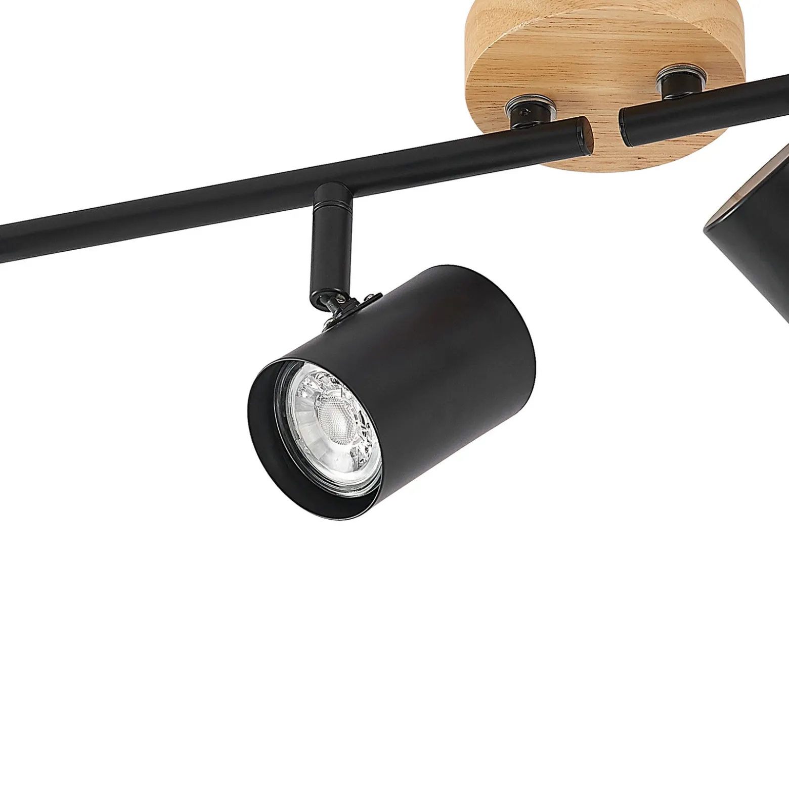 Plafón Lindby Xiomara, 4 luces, 68 cm de largo, madera