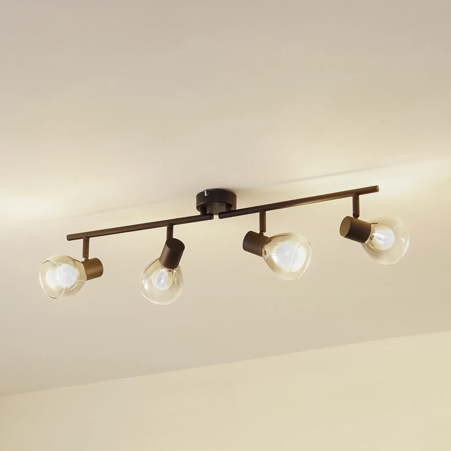 Plafón Pendura de Lindby, 4 luces, negro, cristal