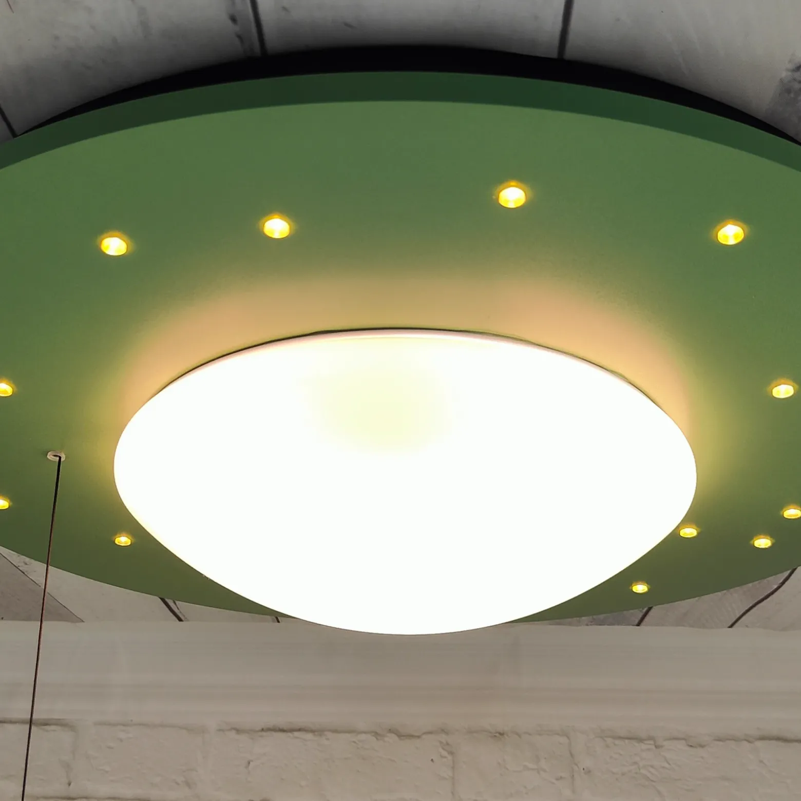 Plafón Starlight con lámpara estrellada, verde