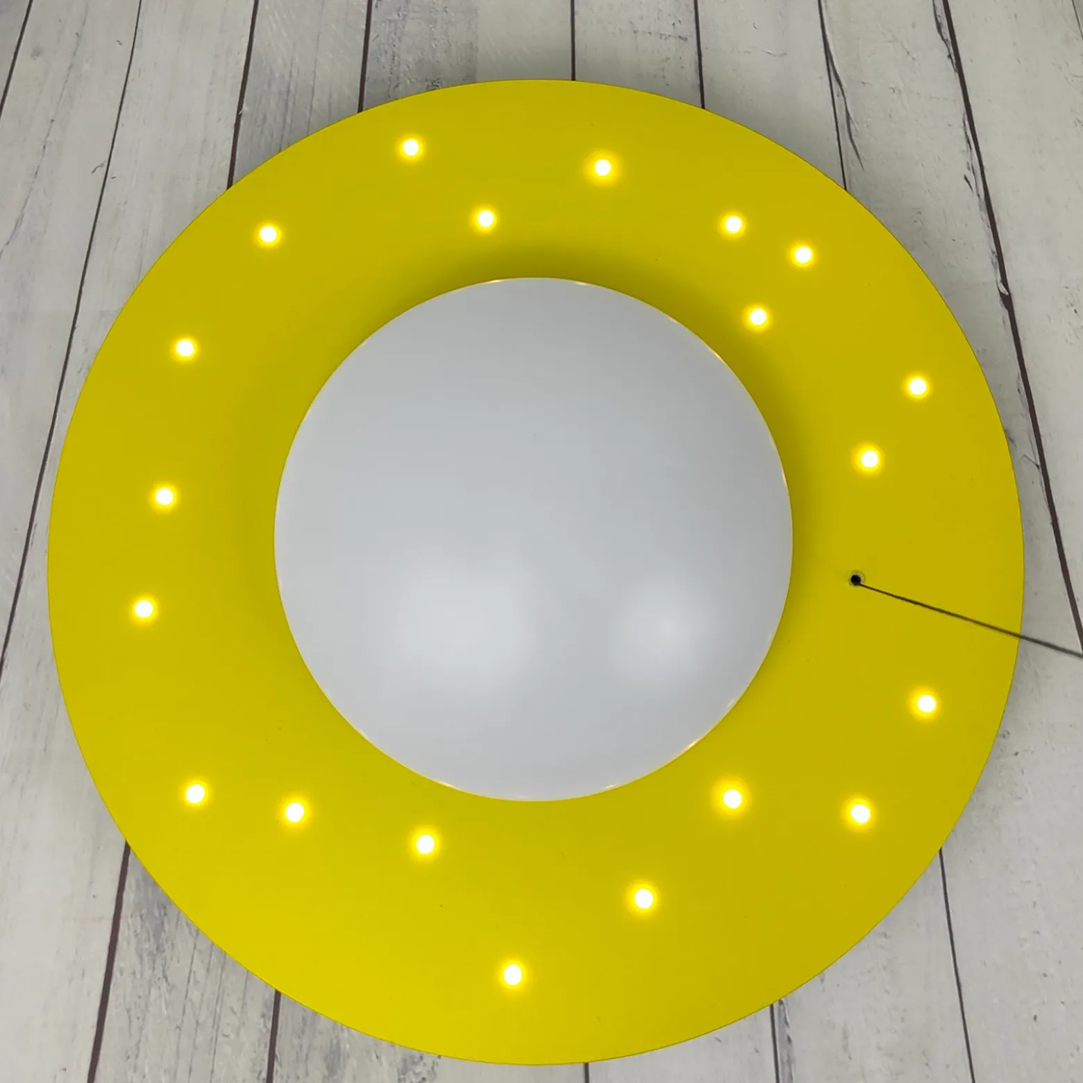 Plafón Starlight con lámpara estrellada, amarillo