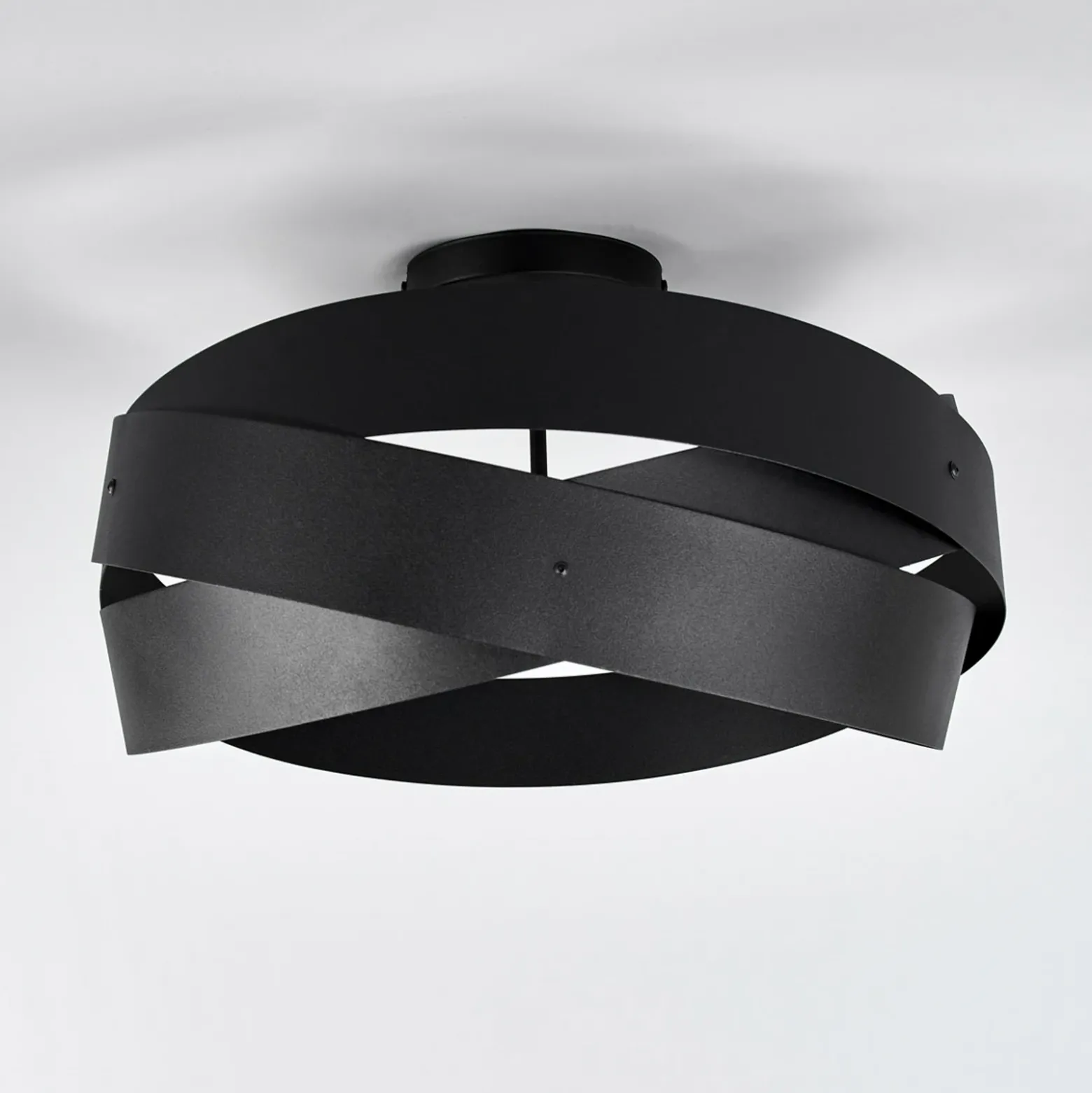 Plafón Tornado negro