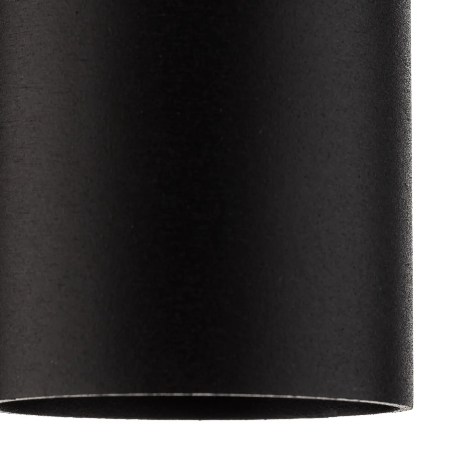 Plafón Tubo en forma cilíndrica, negro